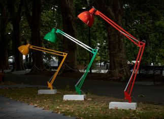 Roda (Red) Roda (Red)