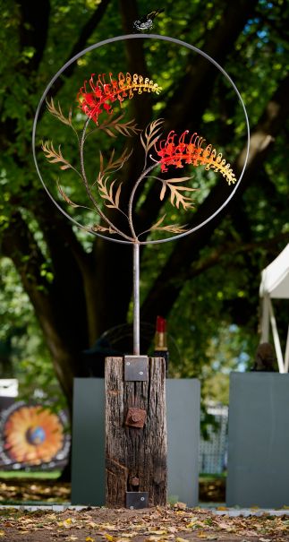 Freestanding Double Grevillea piece with New Holland Honeater Freestanding Double Grevillea piece with New Holland Honeater